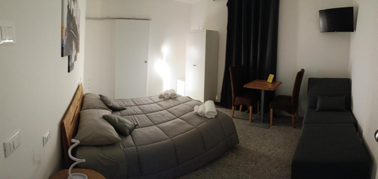 B & B Ultimo Miglio เตรวิโซ ภายนอก รูปภาพ